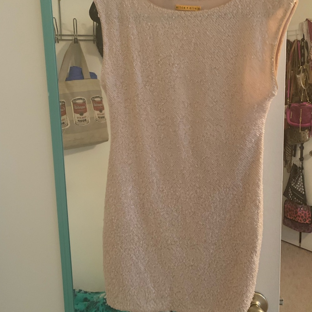 Alice and Olivia sequin dress. Size 0.